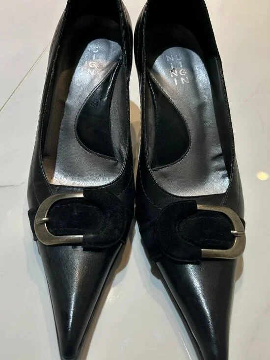 Black leather shoes - Picture 4 of 5